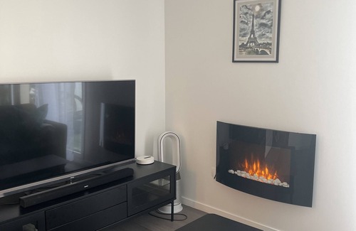 Viarmes Apartamento | Downtown apartment