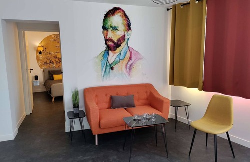 Laval Apartamento | Downtown apartment | LAVALOC