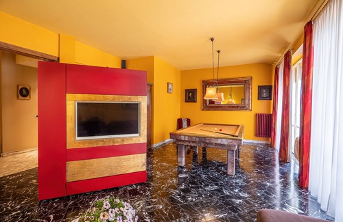 Arezzo Apartamento | Downtown apartment of 180sqm offers WiFi a panoramic balcony.