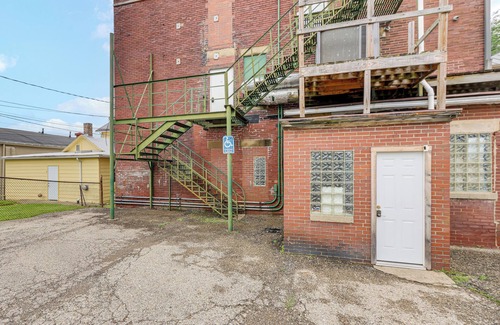 Lancaster Apartamento | Downtown Apt: 23 Mi to Hocking Hills State Park