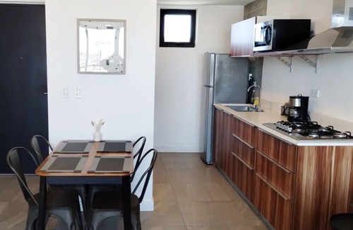 Avenida Revolucion Apartamento | Downtown Apt with Balcony City View, Gym & Lounge