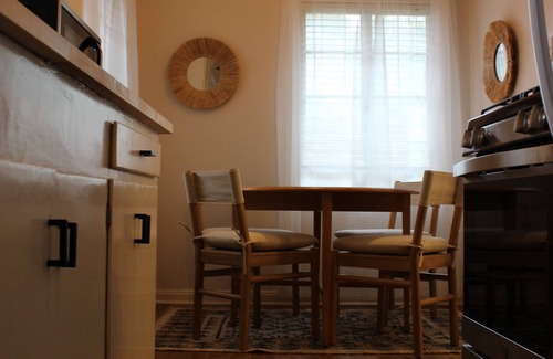 Westfield Casa | Downtown ATX! Deep Eddy Bungalow #A