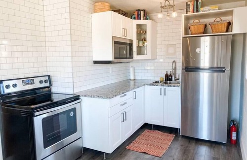 Encanto Casa | Downtown Barrio Bungalow