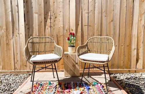 Encanto Casa | Downtown Barrio Bungalow