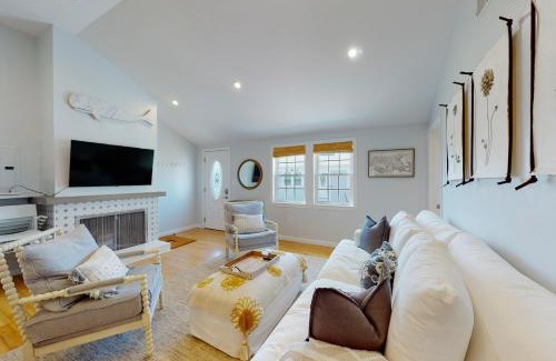 West Yarmouth Apartamento | Downtown Beach Cottage