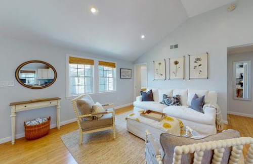 West Yarmouth Apartamento | Downtown Beach Cottage
