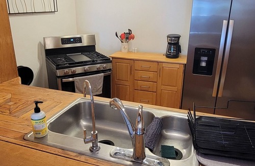 Black Mountain Casa | Downtown Black Mountain Escape