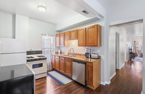 Brookfield Apartamento | Downtown Brookfield Haven