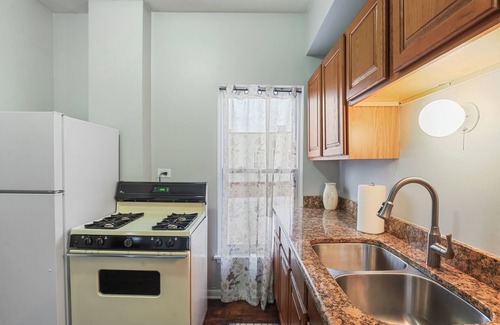 Brookfield Apartamento | Downtown Brookfield Haven