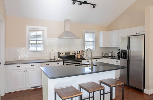Fifeville Apartamento | El centro de Charlottesville Carriage House