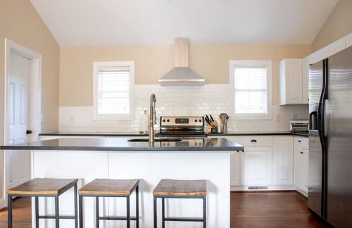 Fifeville Apartamento | El centro de Charlottesville Carriage House