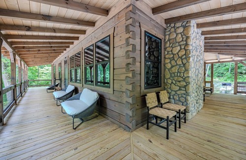 Cashiers Cabaña | DOWNTOWN CASHIERS COZY CABIN EASY WALK TO TOWN