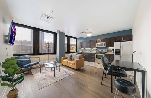 Downtown Pittsburgh Apartamento | Downtown Cozy Chic | Walk Everywhere | 24/7 Gym Terrace Roku