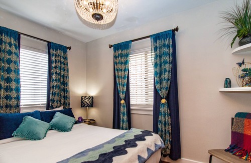 Barelas Casa | Downtown Darling: Pets + 1.2GB WiFi + New KIT + DT