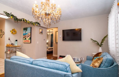 Barelas Casa | Downtown Darling: Pets + 1.2GB WiFi + New KIT + DT