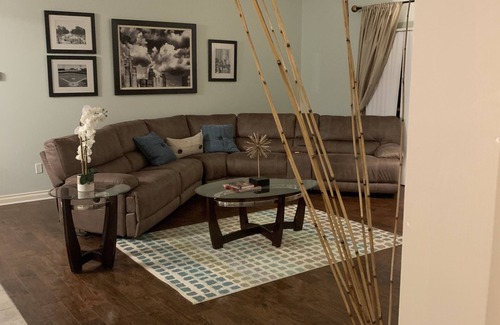 Detroit Casa | Downtown Detroit hideaway