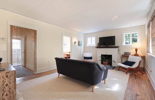 Hood River Casa | Downtown, Dog Friendly, Hood River Cottage, Great location!