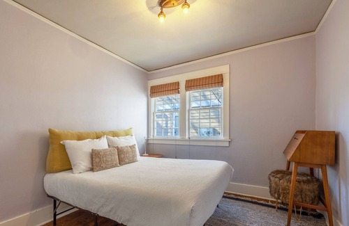 Hood River Casa | Downtown, Dog Friendly, Hood River Cottage, Great location!