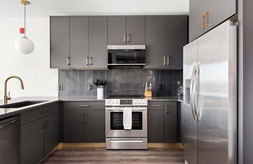 Rolling Mill Hill Condominio | Downtown Dolly - 6 blocks to Broadway!