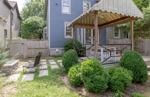 Salemtown Casa | DOWNTOWN DREAM ❤ PRIVATE YARD ❤ WALK 2 RESTAURANTES