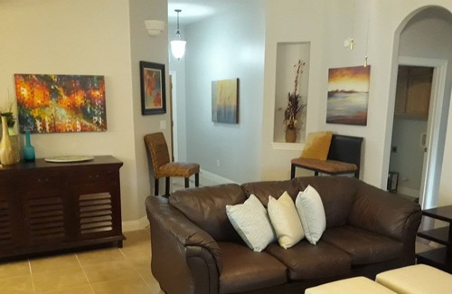 Dripping Springs Casa | Downtown Dripping Springs Bonnie Oasis 4BR 2BA