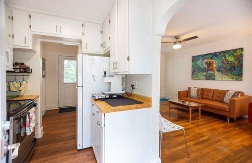 Durham Casa | DownTown-Fenced-Medical-Work Stay Perfect-BlazingWifi-