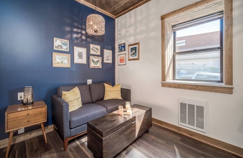 Prescott Casa | Center of Downtown, walk everywhere! King bed | kitchenette