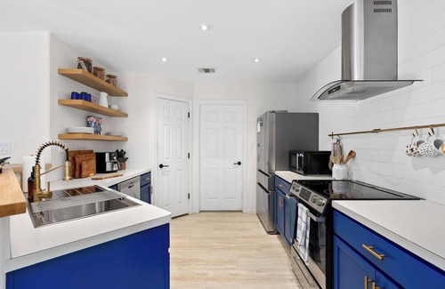 Georgetown Casa | Downtown Georgetown Retreat for the family or entertaining. Pet-Friendly!