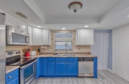 Gulfport Apartamento | Downtown-Gulfport/Cooled Pool