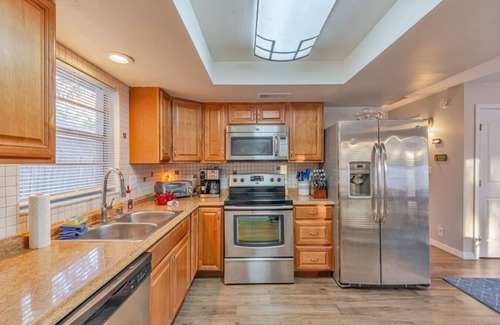 Gulfport Apartamento | Downtown Gulfport Cooled Pool