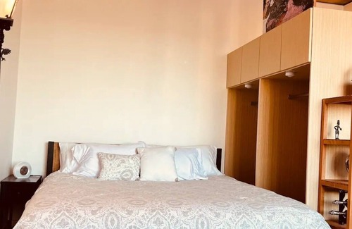 Downtown Oakland Apartamento | Downtown High Rise - Garage Parking / Walk to BART