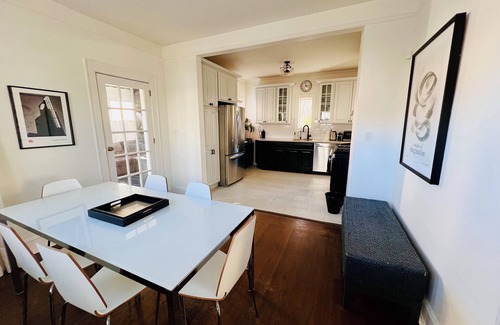 Harrison Casa | 🌇DoWnToWn HoUsE🏡 / 3min WALK to TrainSTATION & facilities / Clean-Spacious-Quiet