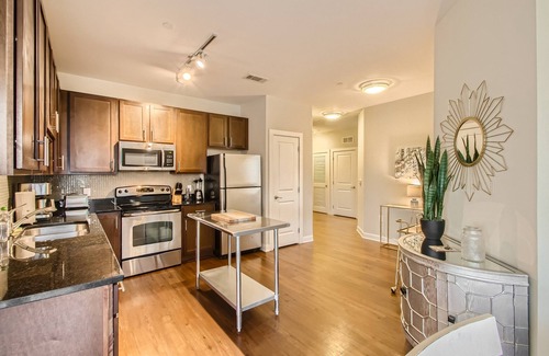 The Gulch Condominio | Downtown in the Gulch - 2bed/2bath - Stay like you live here!