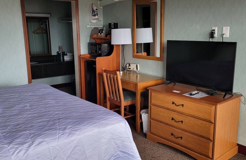 Asheville Hotel | Downtown Inn #1 King Room