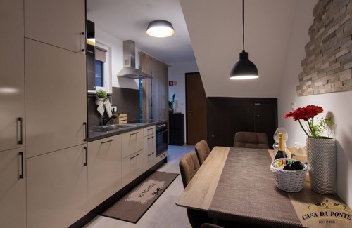 Koper Apartamento | Downtown Koper Spacious Apartment with Balcony - Two Bedroom Apartment with Balcony