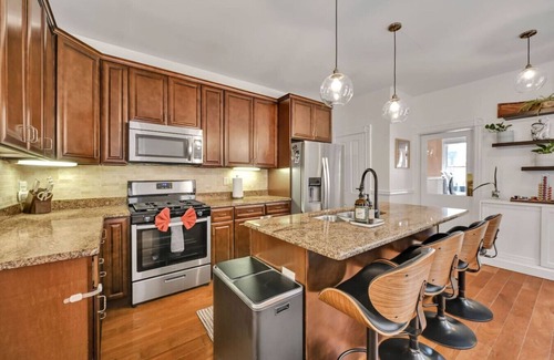 Lancaster Casa | Downtown Lancaster Retreat - Amish County