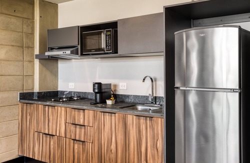 Avenida Revolucion Apartamento | Downtown Loft by ULIV