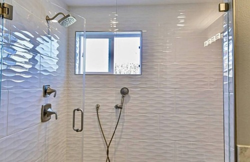 Los Alamos Casa | Downtown Los Alamos Home w/Hot-tub- walkable to BELL’s, shops and wineries