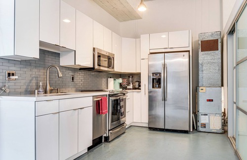Historic Core Condominio | Downtown Los Angeles Condo w/ Rooftop Pool Access