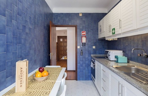 Uniao de Freguesias do Centro Apartamento | Acogedor piso soleado | Netflix