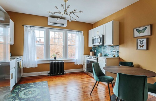Staunton Apartamento | Downtown Luxe-Apartamento-Baño Privado
