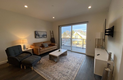 Downtown Bozeman Condominio | DOWNTOWN LUXURY LIVING!