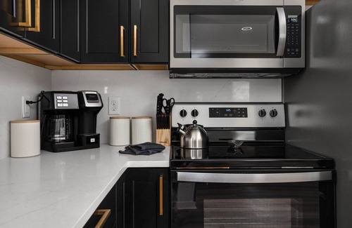 Babe Denny Apartamento | Downtown | Modern | Carriage House