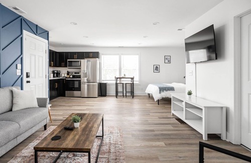 Babe Denny Apartamento | Downtown | Modern | Carriage House