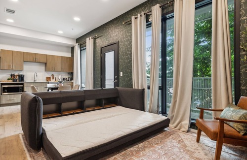 Eighth Avenue Condominio | Downtown Nashville/ Gulch Luxury Condo- Sleeps 6
