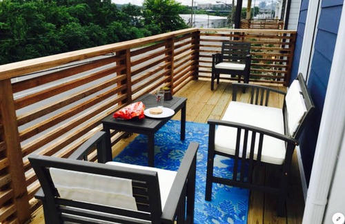 East Bank Casa | El centro de Nashville House by Stadium Broadway