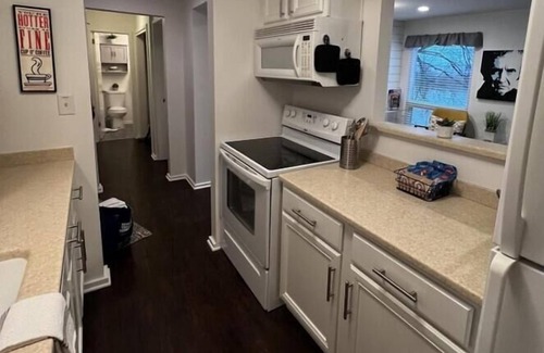 North Capitol Condominio | Cute Downtown Retreat, Complimentary Parking