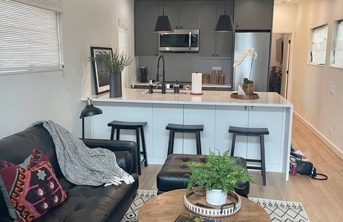 Washington Ave./ Memorial Park Casa | Downtown Newbuild. Quiet Neighborhood Close To Everything!