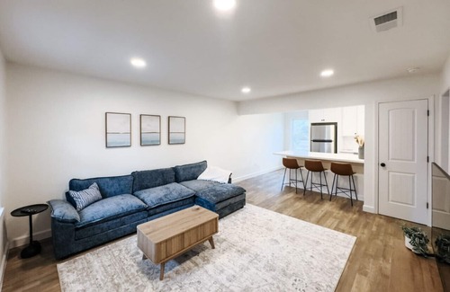 Biloxi Condominio | Downtown Ocean Springs 2 bed 1 bath with pool, close to beach