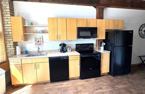 Fargo Apartamento | Downtown- Off Broadway- 1 bedroom Suite 202 Pet Friendly!